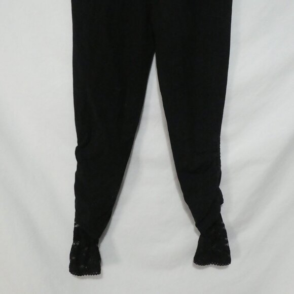 Unbranded | 12.5 inch waist measured | Black Leggings With Bottom Lace Hem - Picture 14 of 16